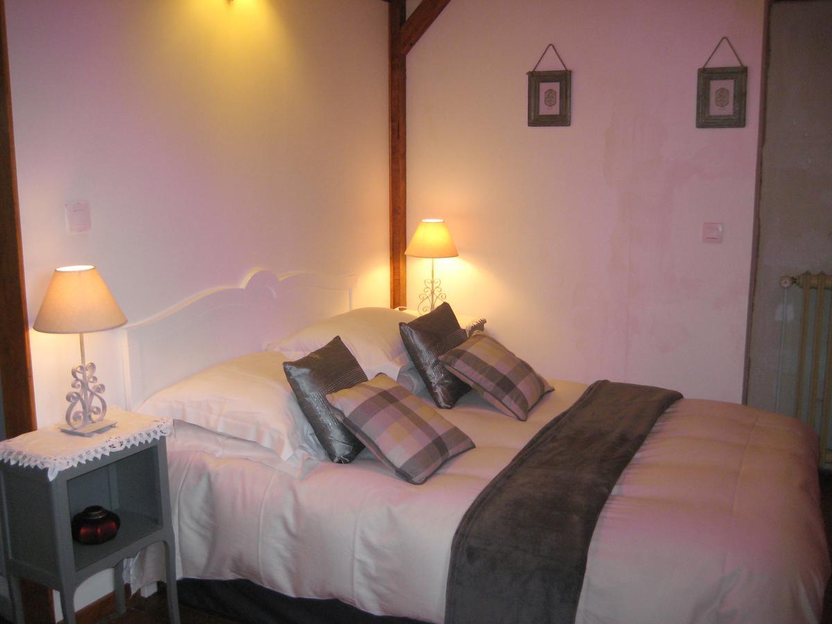 Bayeux - Domaine Le Vivier Bed & Breakfast Castillon  Room photo